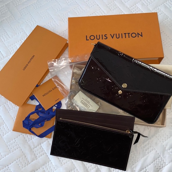 Brand New Felicie Pochette Vernis leather in Amaranth includes both inserts! - Picture 2 of 10